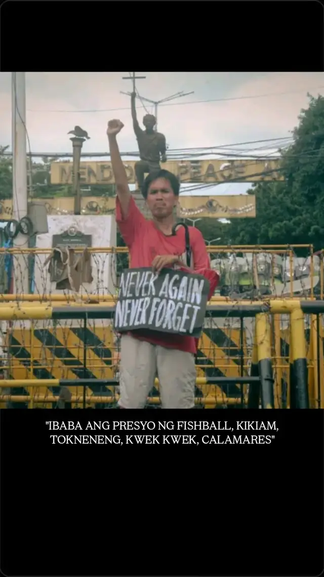 Sounds funny pero pagkaing pang masa na minsan hirap na rin maafford nating mga ordinaryong Pilipino. Pagkaing dati kaya nating i-unli kasi abot kaya kahit barya lang sa bulsa busog ka na pero ngayon kahit medyo bitin ka pa sa pagkain pero sa mahal ng mga bilihin di na kayang isatisfy tiyan natin. #rally2025 #justice #bangonpilipinas #labansakatiwalian #korapsyon 