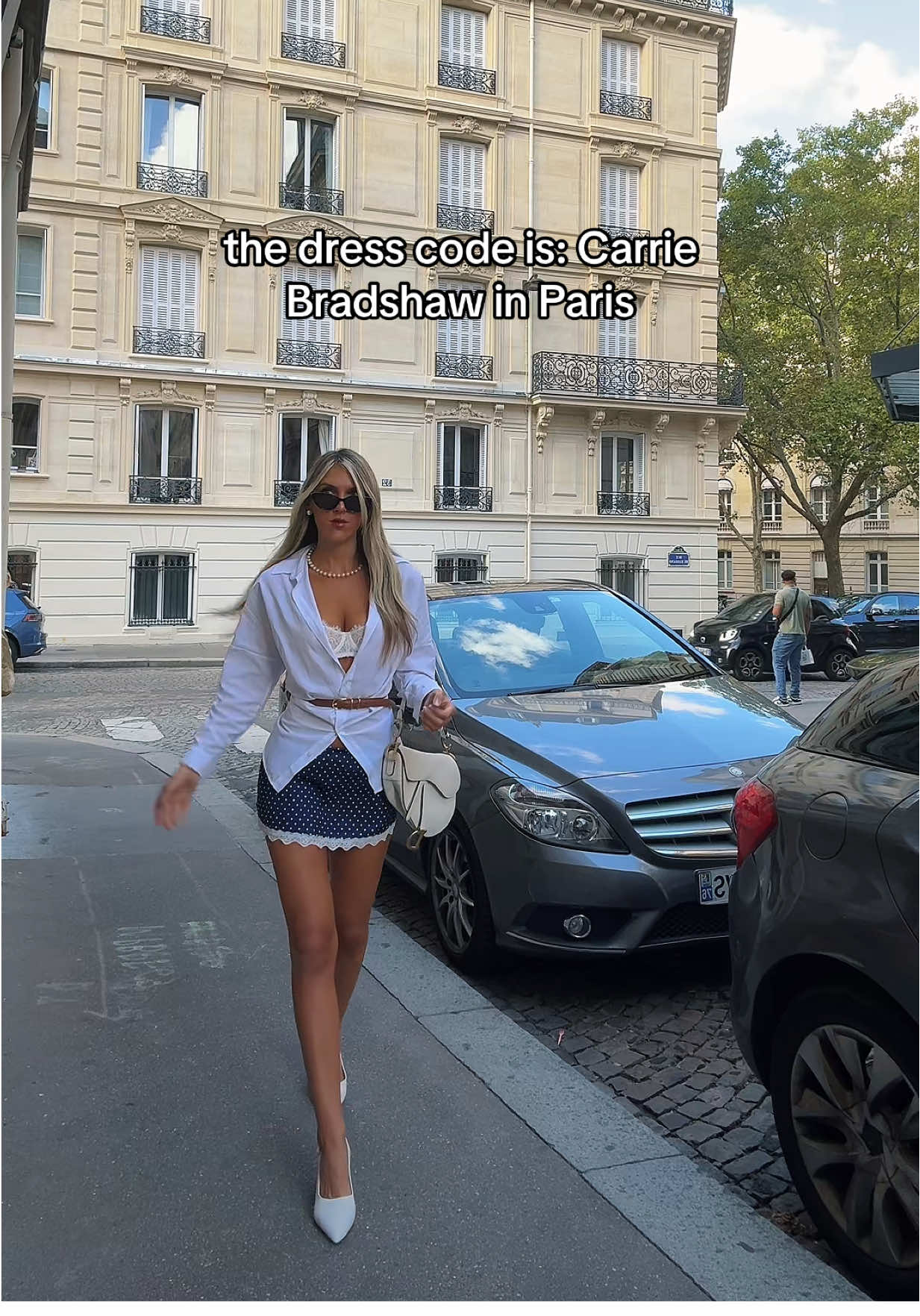 Big is moving to Paris! I feel like she’d wear this #sluttychic #falloutfitinspo #carriebradshaw #outfitinspo 