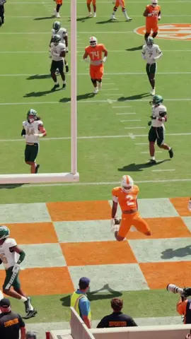 I had to when I saw this clip! 😜 Go Vols! 🎥: @Tennessee Football  #govols #tennessee #tnfootball #gobigorange 