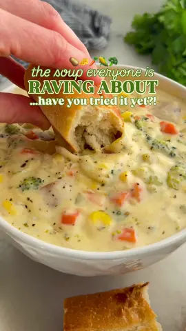 Clare said, “Best soup recipe I’ve found! I’ve made this soup many times now and always have to make it as a double batch as it’s so delicious! Everyone I’ve made it for has loved it. Thank you.” 💛 To get the recipe, Google ‘creamy vegetable soup chelseasmessyapron’! 🙌 This creamy vegetable soup is cheesy, flavorful, and loaded with veggies. It’s totally customizable, so you can use whatever vegetables you have on hand. It’s the kind of comfort food that makes everyone happy, especially with some crusty bread on the side for dunking. 🥖✨