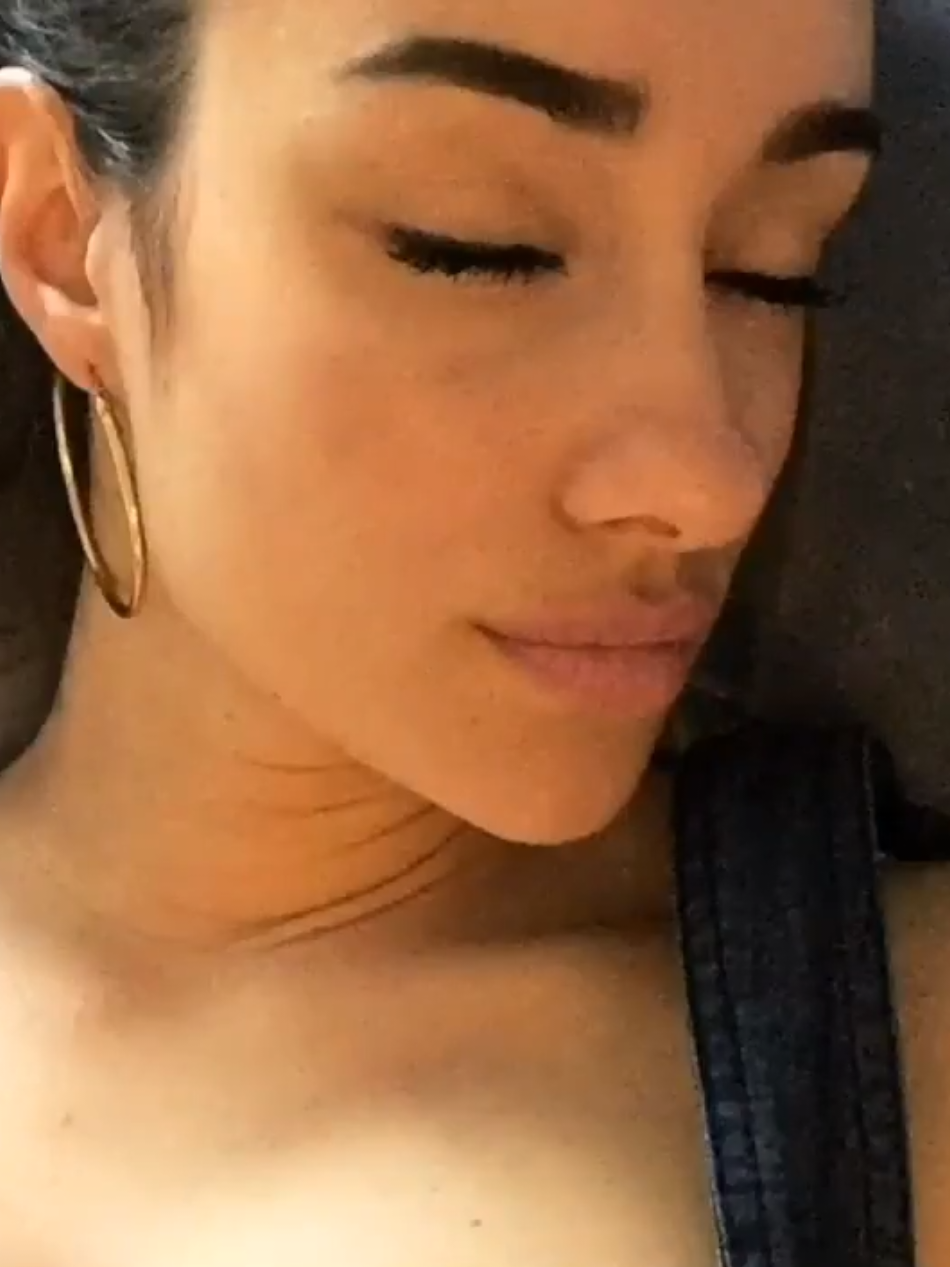 Un descansito que llevamos un trote... #adara #siesta #undescansito #supervivientes 