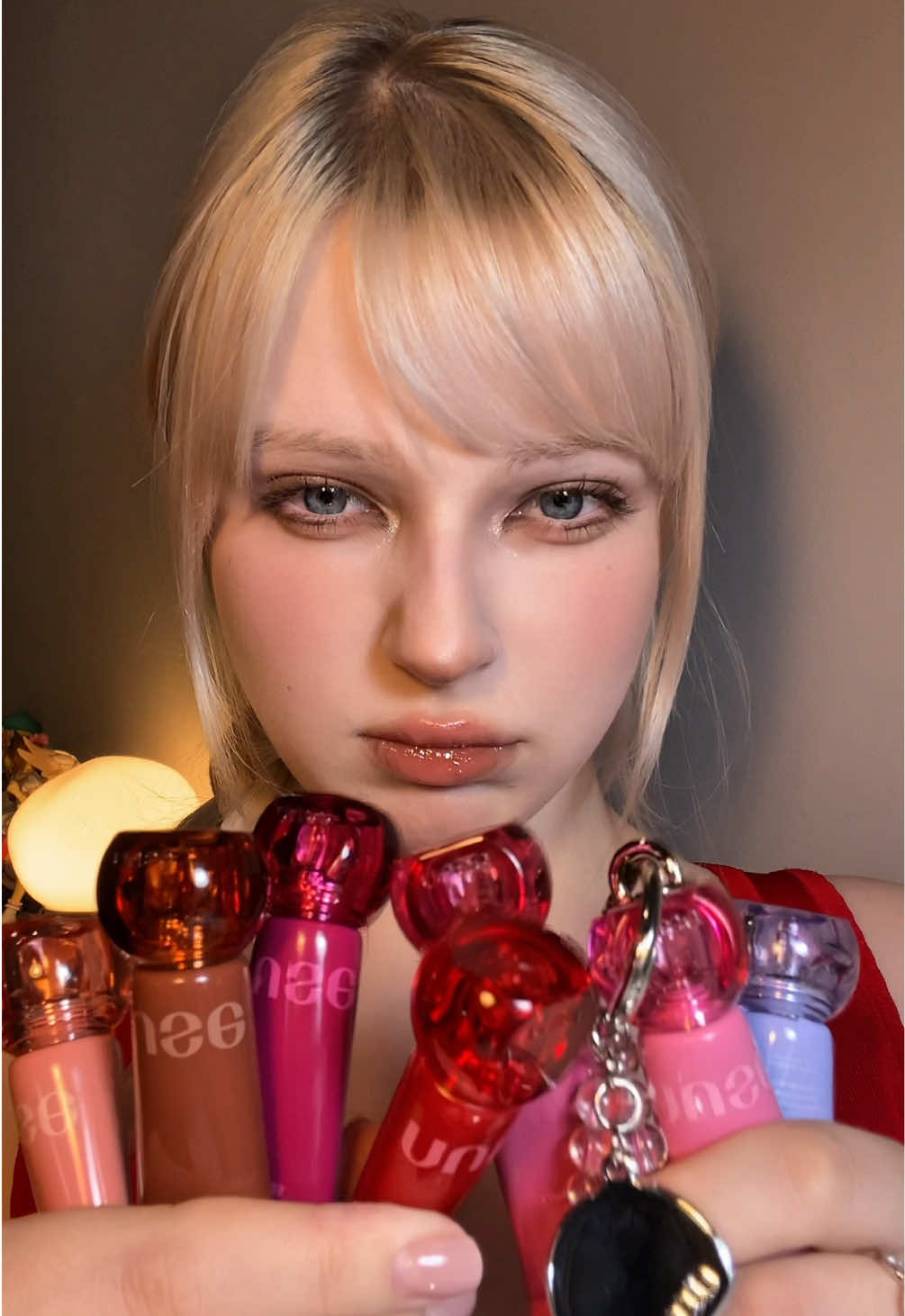 Gloss  that melts like candy 🍒🍓🍑Glass-shine + hydration in one swipe  Nuse Reju Lip Gloss 🫦 #makeup #glossylips #kbeauty #pdrn #makeuplook 