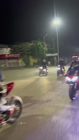 Lớp có hơn 30 bạn mà 2/3 là tổng tài còn lại là chủ tịch☺️😊/ #zx10r #cbr1000rrrsp #cuonggo 