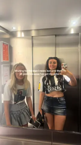 The bestest friends in the whole world x #fyp #manineed #oliviadean #bestfriend #girls 