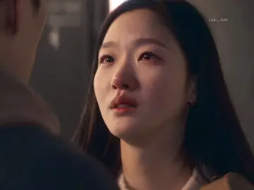 “Chung thuỷ không phải là không xao động, chung thuỷ là khi có sự lựa chọn tốt hơn, người ta vẫn giữ nguyên lựa chọn ban đầu.” #kimgoeun #kimgunwoo #youandeverythingelse #kdrama #fyp 