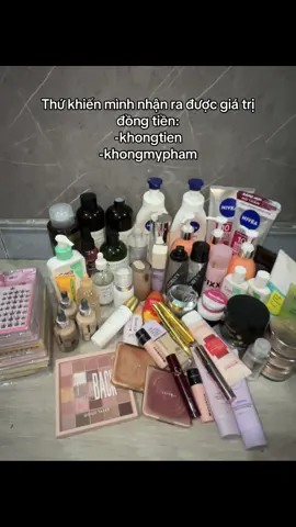 =))) chụp xong mới nhớ quên lôi đống mask=))) #xuhuong #viral 