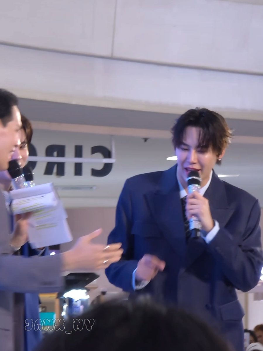 รบกวน พี่ดาราไม่วิ่งเข้าหาแฟนคลับแบบนี้นะคะ!!! จะวูบกันหมด😆🥰 ##bb0un #prem_space #บุ๋นเปรม 