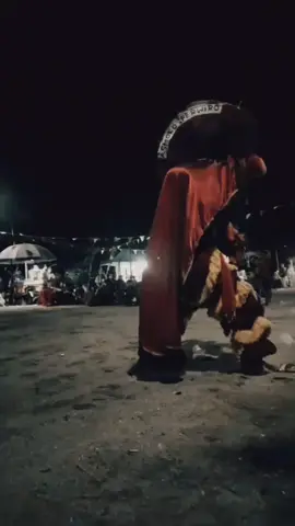 berhenti salto dulu mau prbagus solah #solahbarongan #jaranantiktok #jarananindonesia #pembarongpekanbaru 