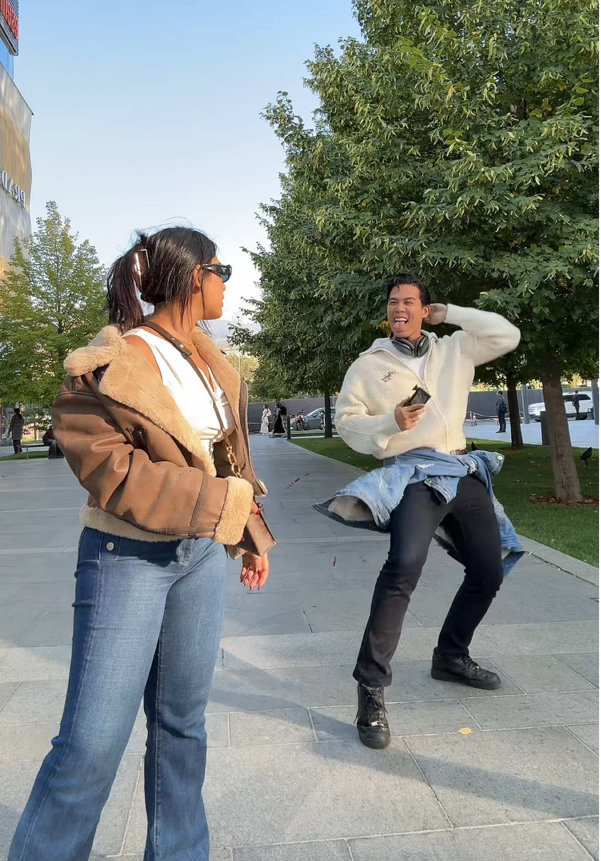 Unpaid photographer boyfie 🥲❤️ @Yazmin Aziz 