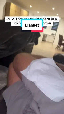 It’s HUGE 🫣 #blanket #cuddleblanket #softblanket #winter #tiktokshop 