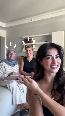 Annem ve anneannem kombinlerimi oyluyor🤪 Adil puanlar mıydı şimdii???? @evrimbeyazgul 