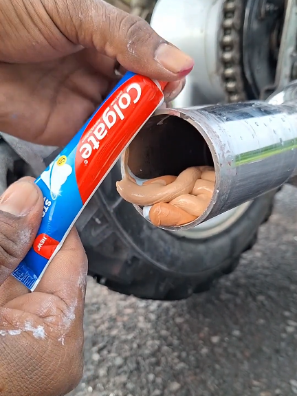 toothpaste and colours new magic 😄😄😄 #foryoupage #viral #trending #magic 