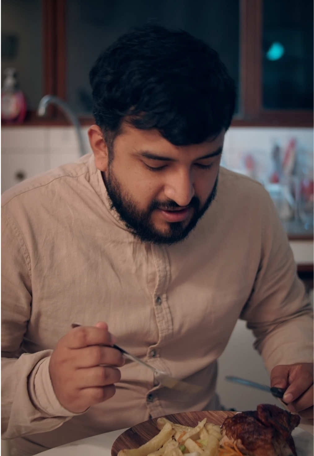 Etiqueta a tu amigo que no lo dejan salir 🤫