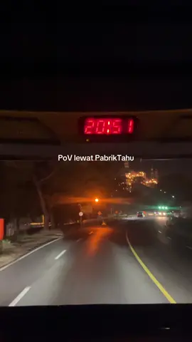 When digugah pas lewat sini #jetbus5 #pltupaiton #studytourbali #bali 