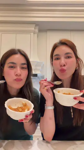 ฉบับภาษาเยอร์มัน/ German kids making Milchreis mit Apfelsoße 🍎🥣 @bow_benjawan  Ingredients : Milchreis  200g rice  1L Milk  3tbsp sugar  1 stick fresh vanilla (optional vanilla extract)  Pinch of salt  Applesauce :  4 big apples  200ml water  2tbsp sugar  1tsp cinnamon