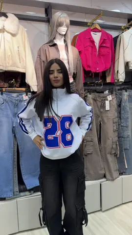 📍 Estamos en Gamarra 641 – Galería El Triunfo, 2do piso 👕 Tienda 205: Línea masculina 👗 Tienda 203: Línea femenina 📌 Referencia: Cuadra 6 de Gamarra, frente a Galería Guizado y al costado de Galería Plaza 📱 Wpp: 9️⃣9️⃣8️⃣3️⃣9️⃣4️⃣1️⃣9️⃣7️⃣ ⏰ Lunes a sábado: 9am - 8pm | Domingo: 9am - 6pm ✂️ 5% de descuento si vienes de parte de TikTok (solo en tienda física) #gamarra #gamarrafashion #gamarramoda #gamarramayorista #zara  