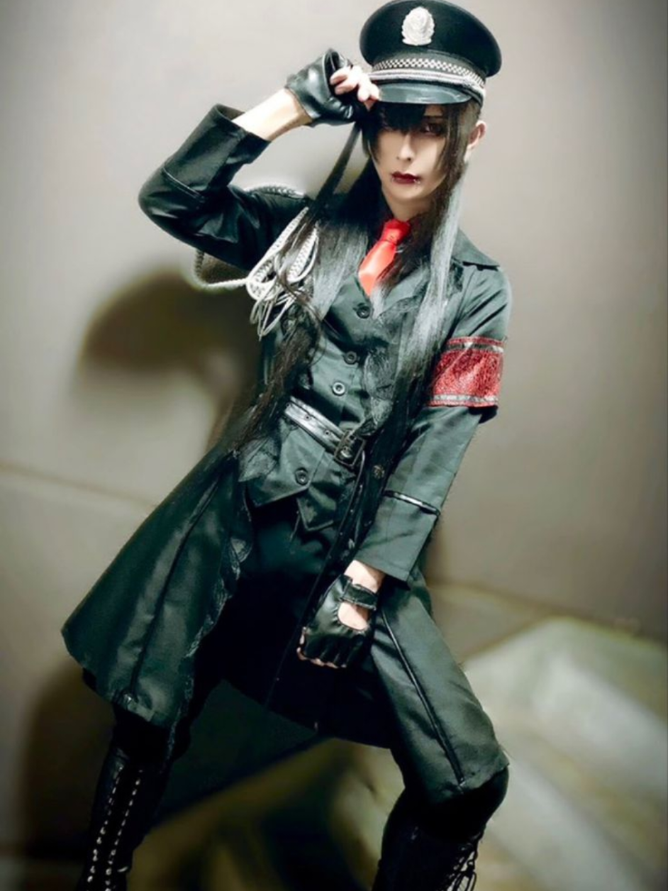 yeah I added Litchi Hikari club and vkei bandmem more than two times so what (if you saw me post this before no you didnt) 😒 A lot of people confuse industrial goth (and/or military goth) with supporting fascism just because of the aesthetics. But the truth is, those styles deliberately borrow from military and authoritarian visuals to critique and mock them.Even visual kei bands like Malice Mizer played with industrial aesthetics. And in stuff like Litchi Hikari Club, those uniforms literally exist to mock fascism. It’s a critique. #hottake #litchihikariclub #alt #visualkei #goth 