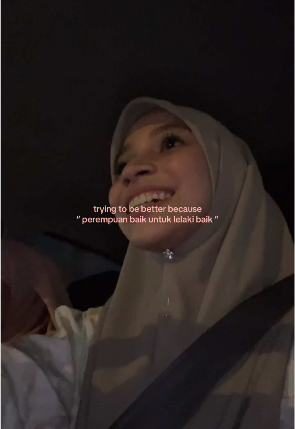 Allāhumma yā muqallibal-qulūb, thabbit qalbī ‘alā dīnik, Aamiin.  Ya Allah, wahai Tuhan yang membolak-balikkan hati, tetapkanlah hatiku di atas agama-Mu, Aamiin. 
