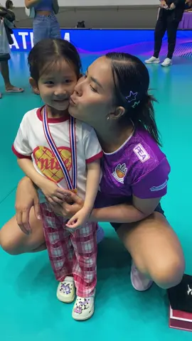 Fcตัวน้อยของพี่ชมพู่ค่าาาาจะเก็บกิ๊ฟของพี่ชมพู่ไว้อย่างดีเลยค่ะ❤️💕😘🥰  #พรพรรณเกิดปราชญ์  #ชมพู่พรพรรณเกิดปราชญ์  #พี่ชมพู่3  #น้องนุดาพี่ชมพู่ #นักวอลเลย์บอลหญิงทีมชาติไทย @น้องนุดา 