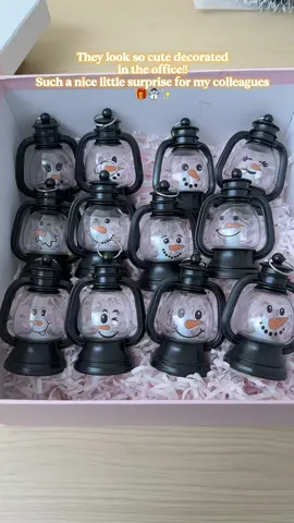 Best Christmas gifts ideas for my coworkers —— mini snowman lanterns 👩🏼‍💻💖🎁⛄️✨#christmasgiftideas #coworkergifts #christmaslantern #snowmanlantern #christmassurprise 