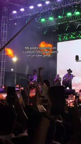 🤠 #losalameñosdelasierra #baile #slp #parati #fyp 