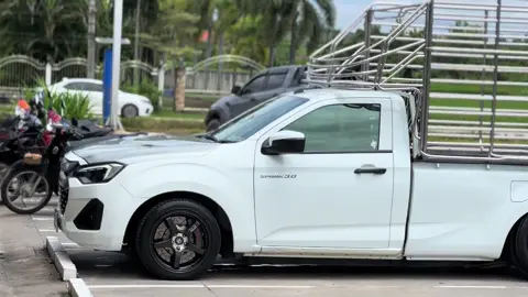 ทรงลุง ตรงรุ่นมั้ยครับ แบบนี้ 😍🤍🤘🏼 #จิ้มจูนตีน #เทรนด์วันนี้ #โมทย์อู่ช่างเมิน #S29service #วัยรุ่นเมืองตราด #กระบะบรรทุกหนัก 