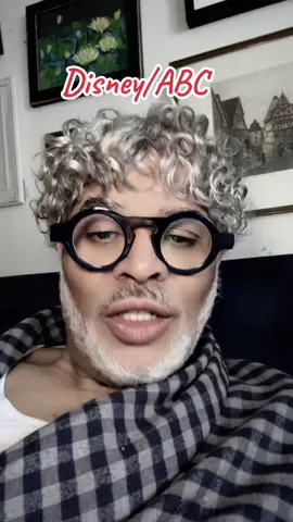 This due as I say and not as I do it’s what’s happening on the right right now #FYP #Disney #ABC #JimmyKimmel 