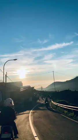 dieng se cerah ini 🌥️🤩#hiling #wisatawonosbo #dieng #masukberanda #fyppppppppppppppppppppppp 