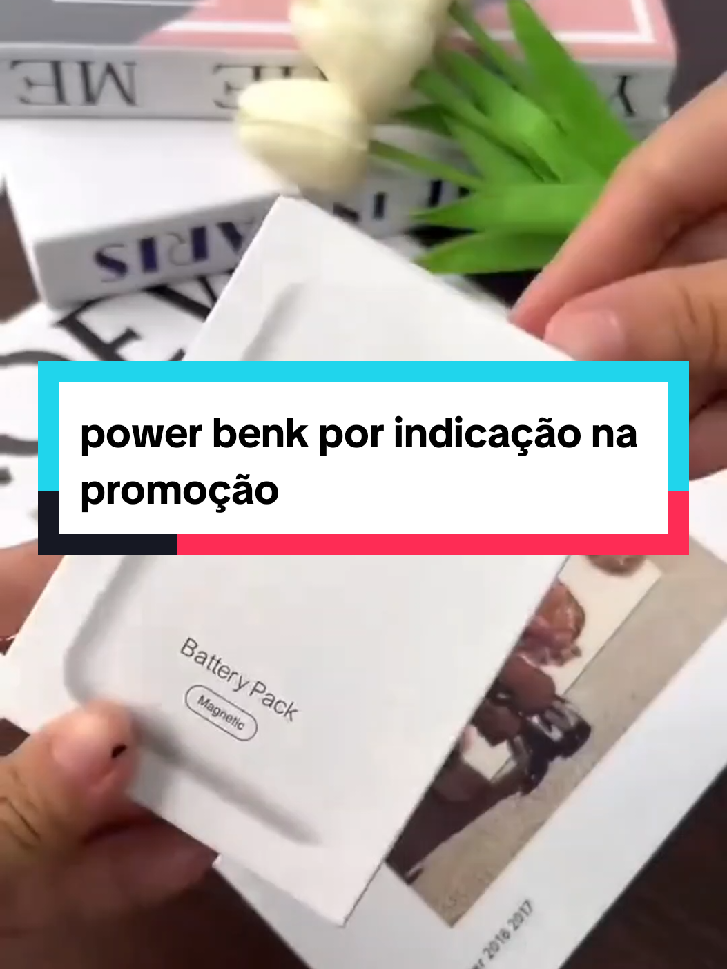 carregador Power benk por indução sem fio ideal para iPhone e Android é só coloca atrás do celular ele já carrega Super rápido e prático são 7, 5 e 3 mil mini amperes #powerbenk #carregador #carregadorsemfio #tiktokshop #venda 
