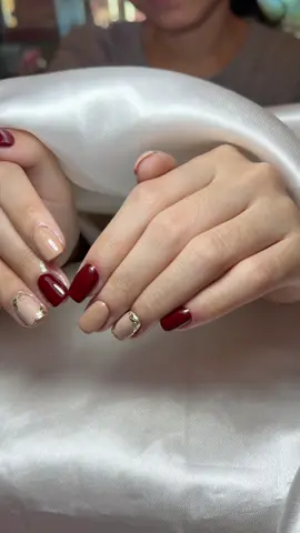 เรียบหรู #ร้านทำเล็บศรีนครินทร์24 #ช่างพลอยหมูอ้วน #ลายเล็บเจลสวยๆ 