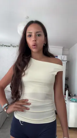 ignore my gym top underneath!!