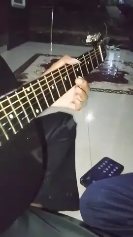 Tertanam - edisi gabut#tertanam #tertanam_tonyq #fyp #gitarcover #tongkrongan 