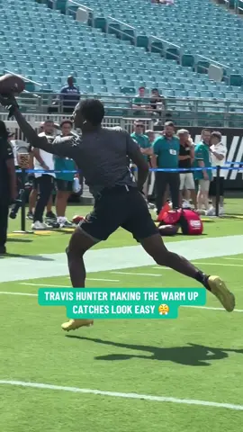 ready to go 🫡 #travishunter #jacksonvillejaguars #nfl @DUUUVAL 