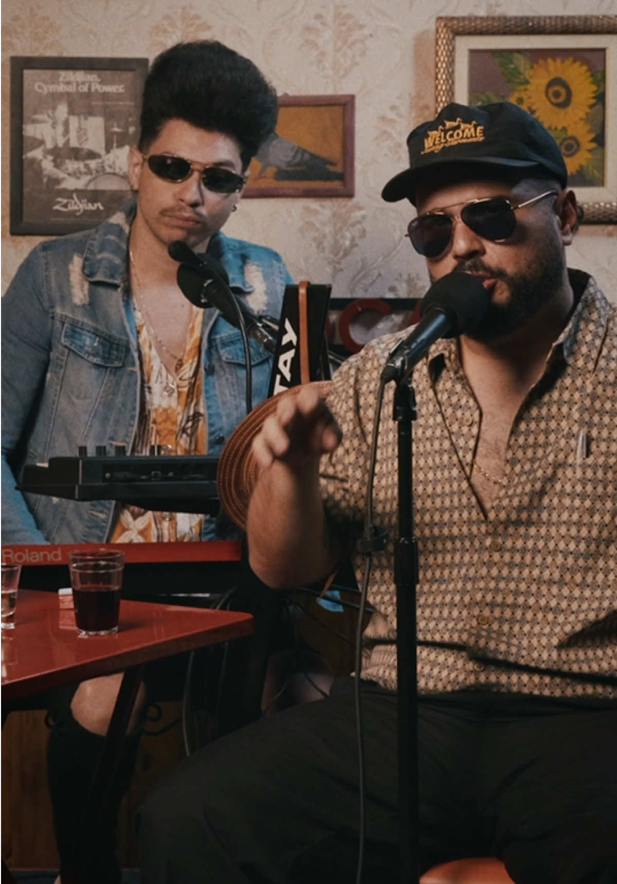 Essa aqui é pra mandar pra aquele rolo. O nome dela é Deslizes. Ficha técnica: Música: Fager Sanfona: Erasmo Moisés  Teclado: Thiago Fagundes  Bateria: Patrick Maia Produção: Felipe Santos Vídeo: Pedro Gonçalves  Som: Tiago Assolini  