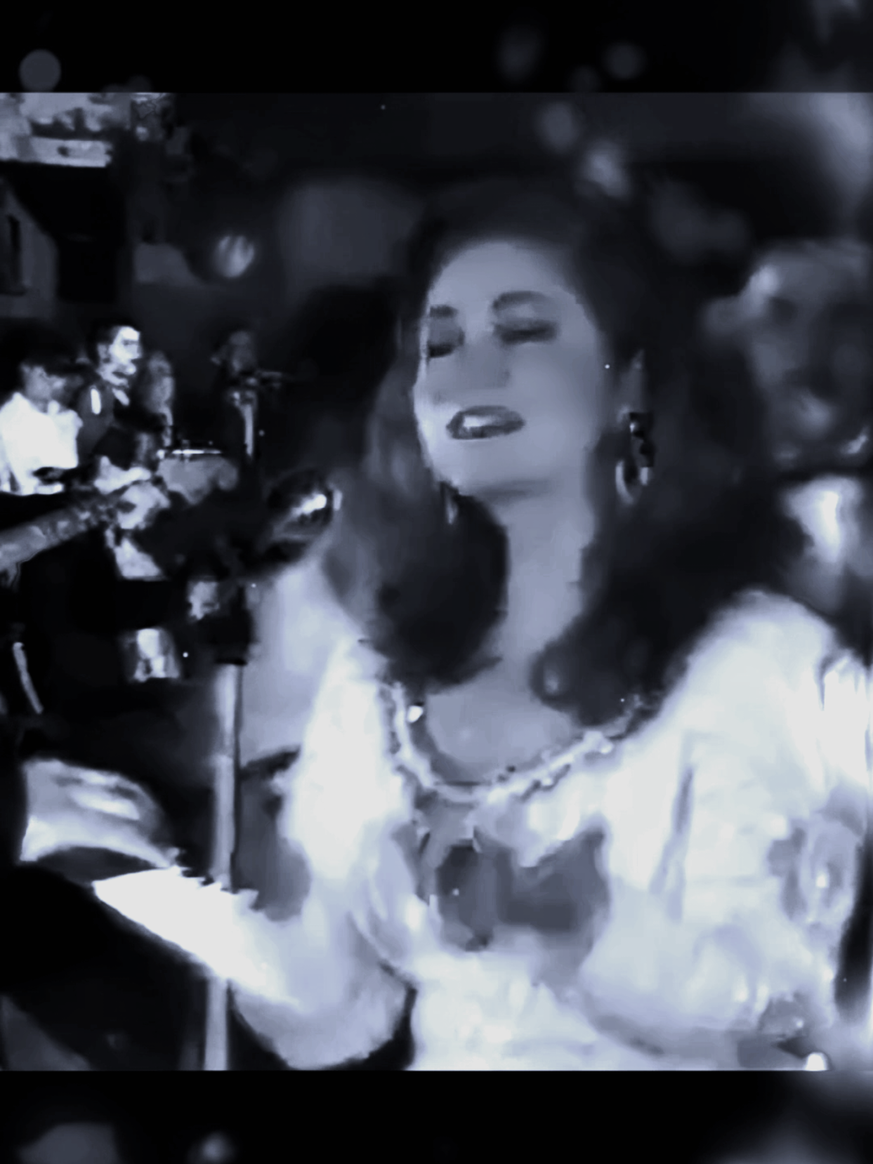 #ميادة_الحناوي #انا_بعشقك #انا_بعشقك_انا 