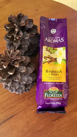 #CapCut ☕✨ Café Floresta Baunilha & Nozes Um café suave, com aroma doce de baunilha e o toque cremoso das nozes 🌰. Perfeito pra transformar qualquer pausa em um momento especial! 💛 👉 #CaféFloresta #BaunilhaENozes #CoffeeLovers 