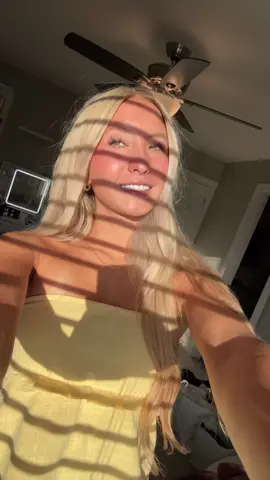 Can you tell I like yellow? #transition #butteryellow 