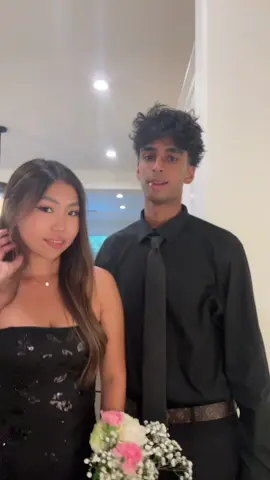 in all black @￶ #hoco #cougar 