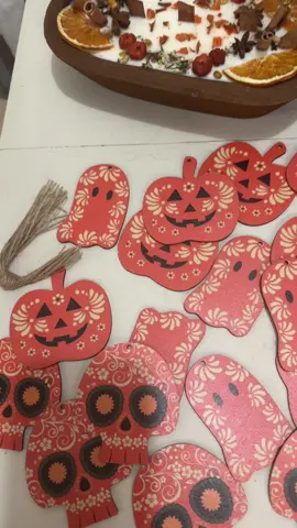 #hanginghalloweenornaments #halloweendecor 