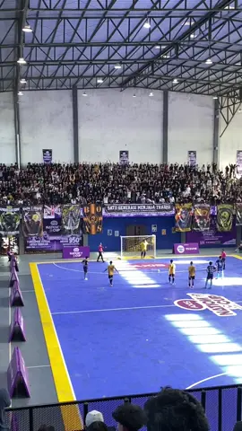 Goal kemenangan untuk SMKN 1 CILEGON 💛🖤 #axisnationcup #cilegon #suporter #axiseruinaja 