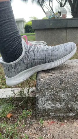 Feel the difference with every step.Advanced air technology at work.#womensneaker #FeelTheDifference #AirTech #StepInStyle 