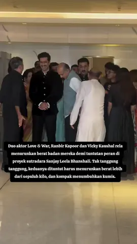Vicky said : Partner kerjaku adalah mantan pacar istriku.. #vickykaushal #ranbirkapooor #bollywoodhits #infobollywood #bollywoodvibes 