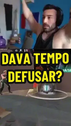 DAVA TEMPO DEFUSAR A SPIKE? #valoranttck #valorantpro #valorantspike #valorantchampions #valorantmeme 
