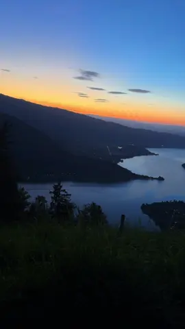 Le temps d’un week-end à Annecy 🌄🏞️. #pourtoii #foryou #coldelaforclaz #annecy #vieilleville 