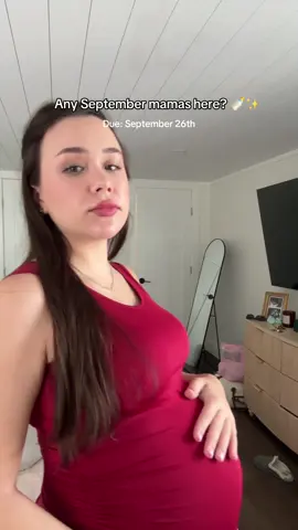 Can’t wait anymore… #pregnantlife #39weeks #thirdtrimesterbelike #laboranddelivery #sahm 