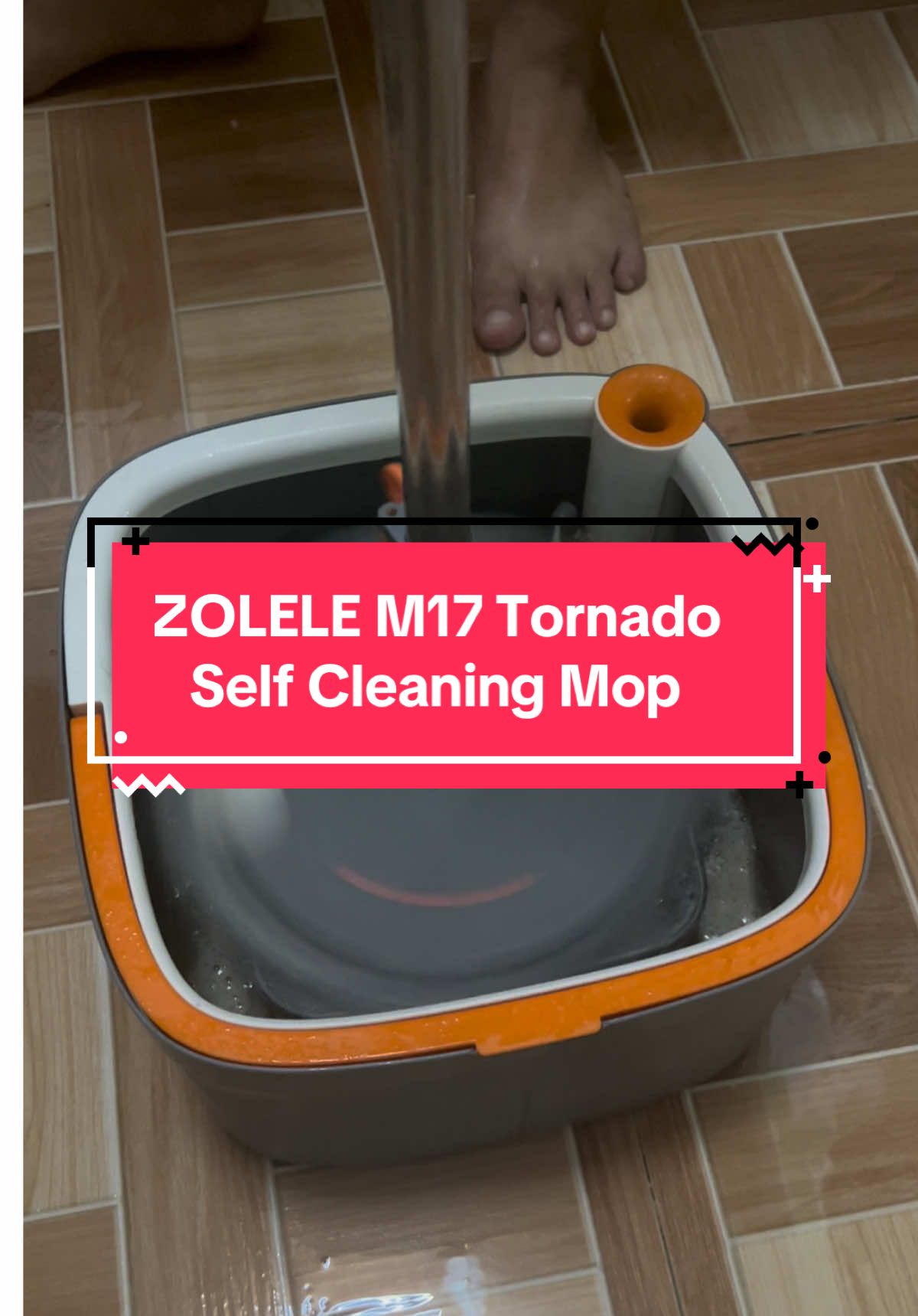 No more hawak ng maruming mop 😅 Just press, spin, and clean! 🧽 Upgrade your cleaning game with ZOLELE M17 👉 Link in bio #HomeCleaningEssentials #AddToCartNa #CleaningMadeEasy #SelfCleaningMop #TikTokMadeMeBuyIt