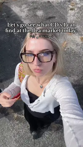 My luck has been so so great lately.  I went to Collingwood Flea Market in NJ and came across some most wanted items!! #physicalmedia #lindsaylohan #korn #cdcollection #thriftingfinds 