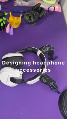 Just some design examples I’ve done in the past 😌 Full catalogue: trinketsorceress(.com) •See page for FAQs •Made to Order/Pick your color •Designs made my me •Adjustable/for all headphones •Headphones Shown: Turtle Beach #streamer #gamer #desksetup #pcsetup #headphones  