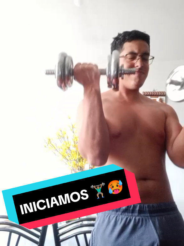 INICIAMOS!! 🏋🏽‍♂️ Dejen rutinas para llegar al fallo!! 🥵 #gym #GYM #GymTok #gymrat #floresamarillas 