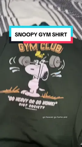 I have an obsession with snoopy …. but cmon isn’t this the CUTEST WORKOUT SHIRT?!  I ordered my usual size! (size: large) #snoopy #peanuts #gymshirt #tshirt #foryoupage  